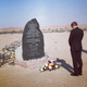 Daniel Günther, prime minister of Schleswig-Holstein, at the Swakopmund monument to colonial concentration camp victims.